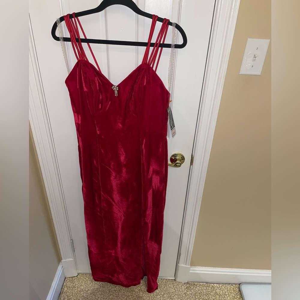 Vintage 90’s ON ON Fashion Velvet Formal Dress Size 13, With A Bow In The Back